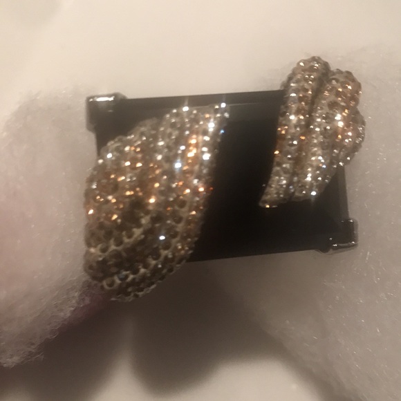 Authentic Swarovski Black Wings cocktail Ring XL Ring s52 - Picture 8 of 8